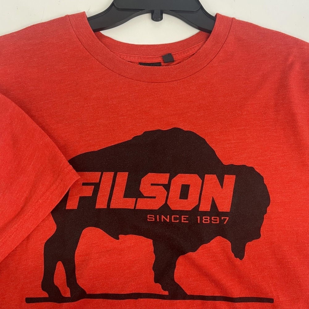 Filson Shirt Mens XL Red Buffalo Logo Graphic Tee Since 1897 Alaska Outfitter